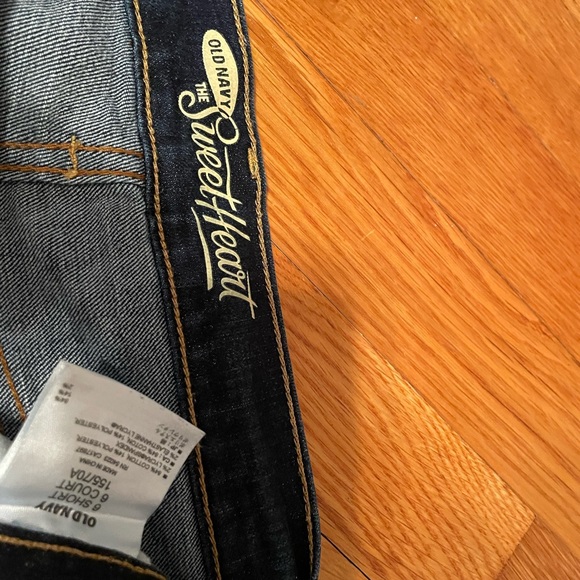 Old Navy Sweetheart Jeans 6S - Picture 3 of 3